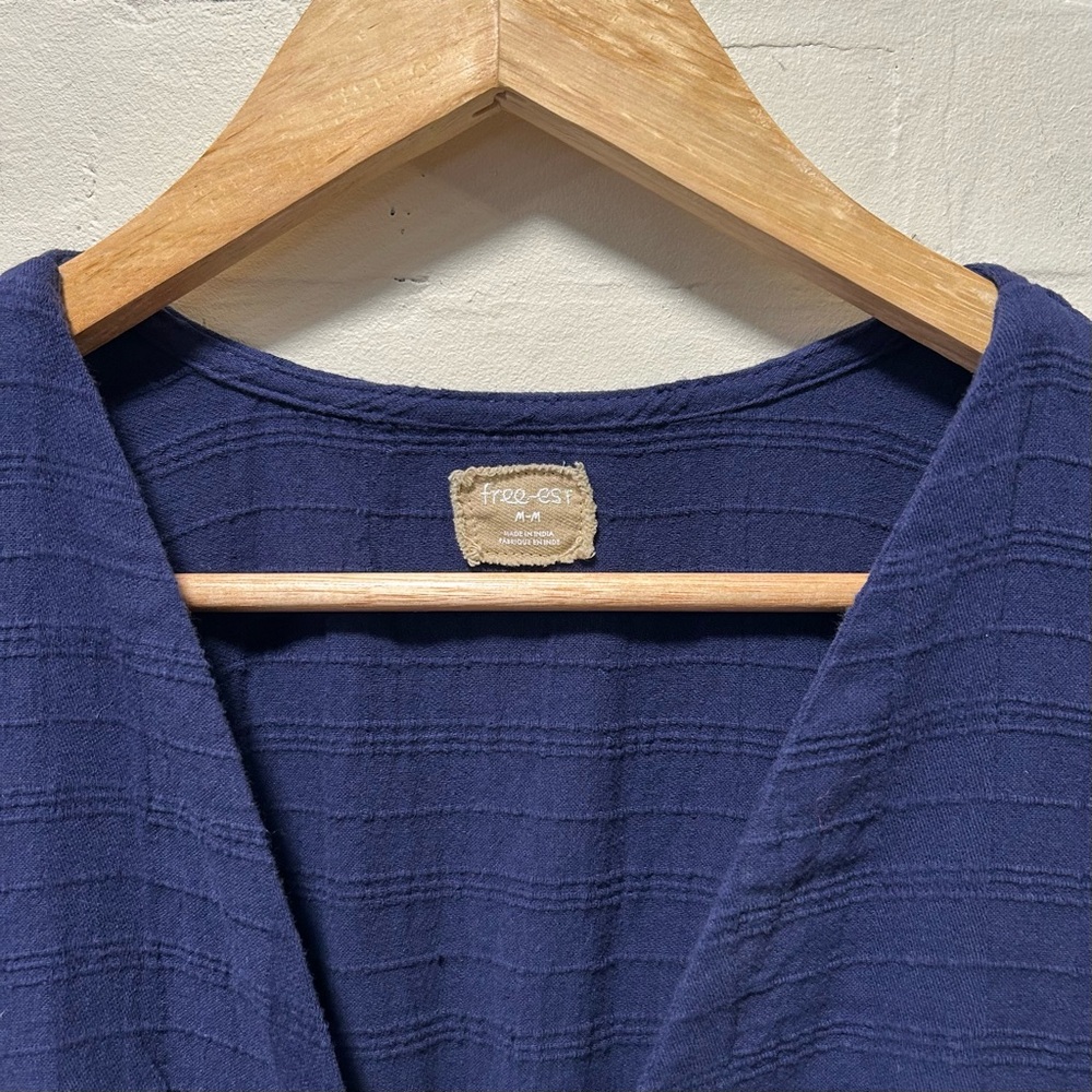 Free People New In Town Navy V-Neck Button Up Midi Boho Coastal Dress Size M - Picture 2 of 7